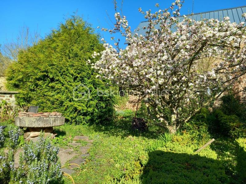 Maison de village - 140 m² - 7 pièces