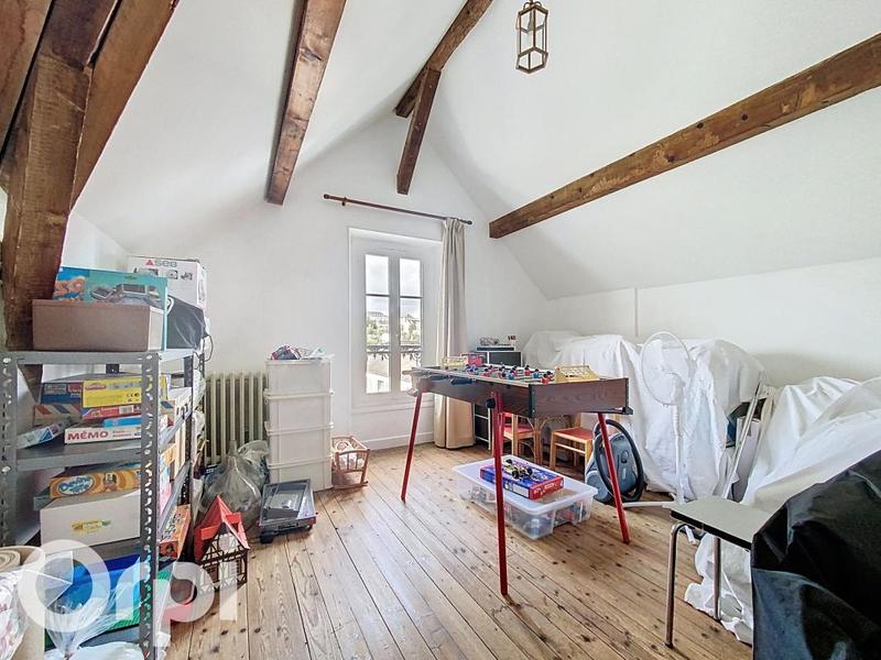 Maison - 176 m² - 9 pièces