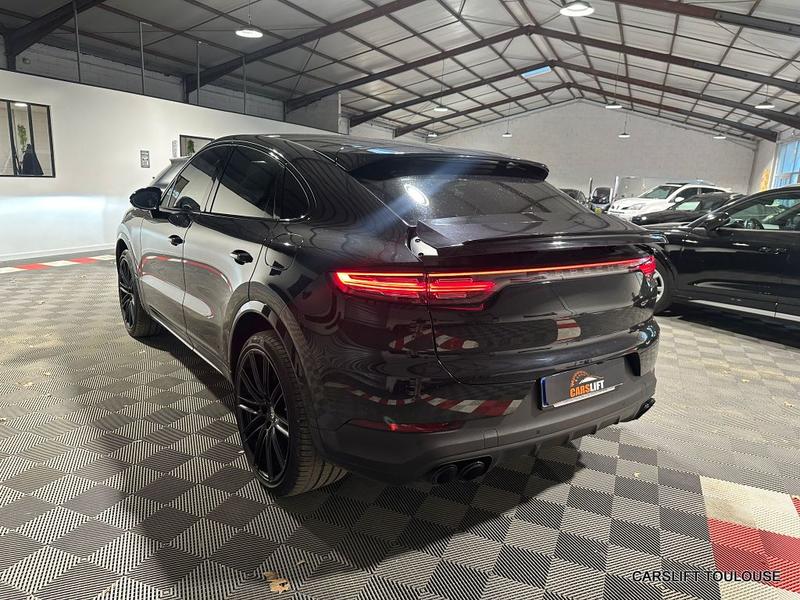 Porsche Cayenne Coupe III E-Hybrid V6 462 Ch - Historique Porsche