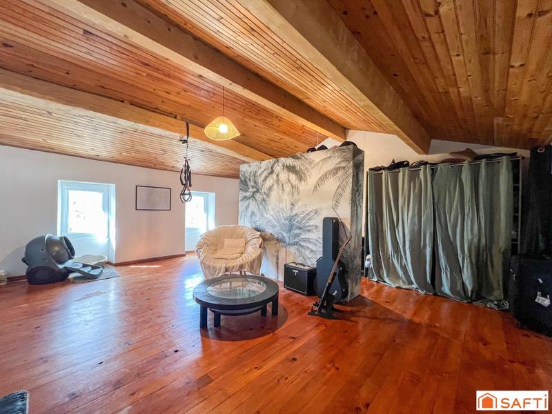 Maison - 190 m² - 6 pièces