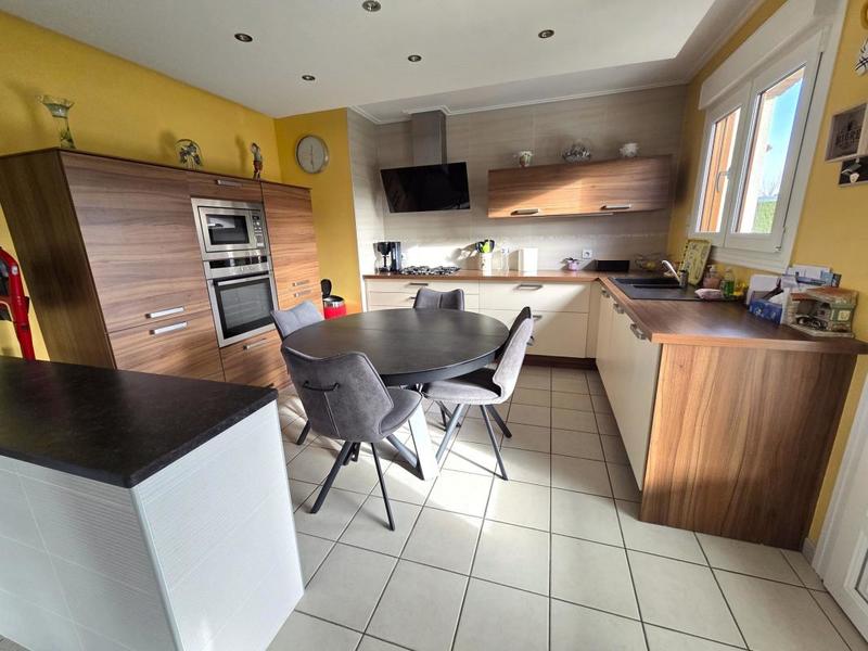 Pavillon - 95 m² - 5 pièces