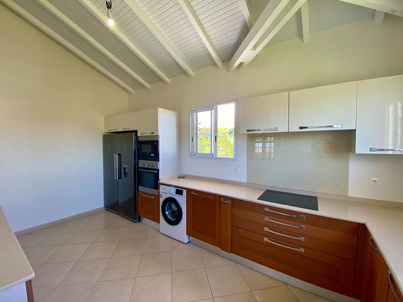 Appartement - 102 m² - 4 pièces