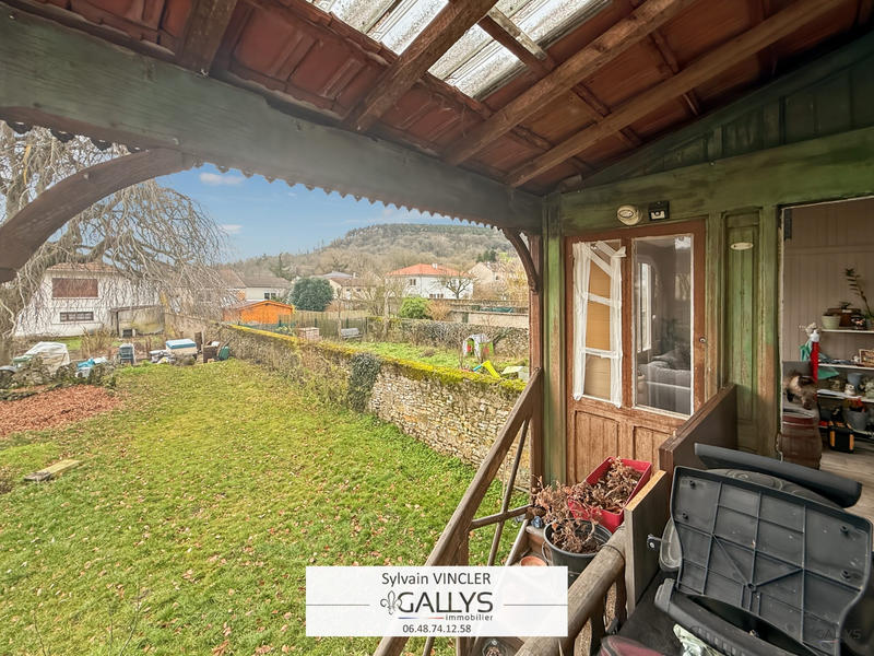 Maison - 94 m² - 5 pièces