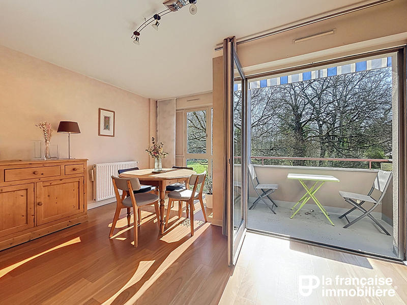 Appartement - 110 m² - 6 pièces