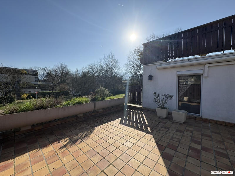 Appartement - 99 m² - 4 pièces