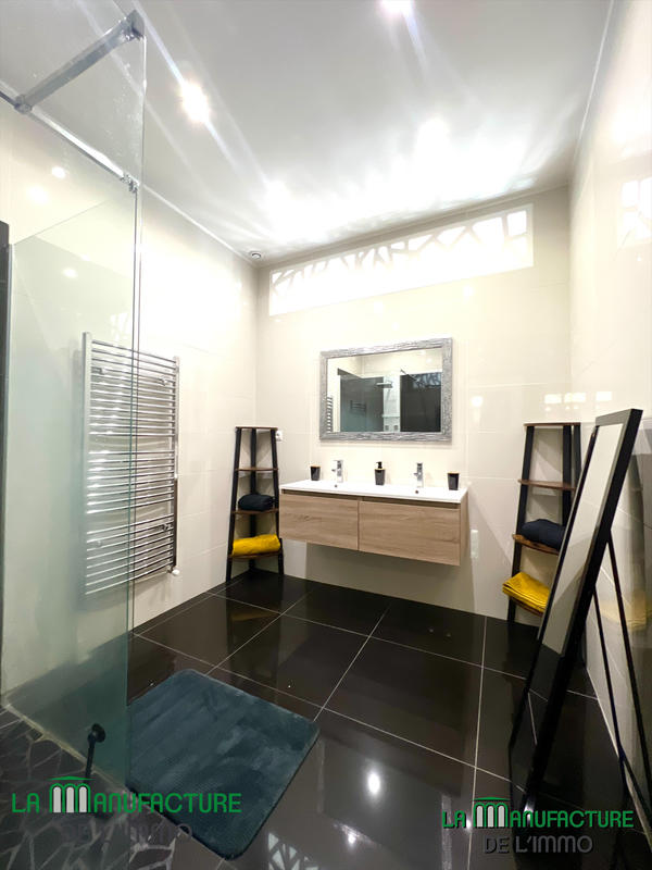 Appartement - 123 m² - 5 pièces