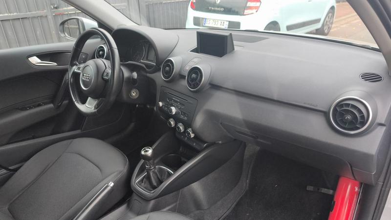 Audi A1 sportback 1.6 Tdi 105 Attraction