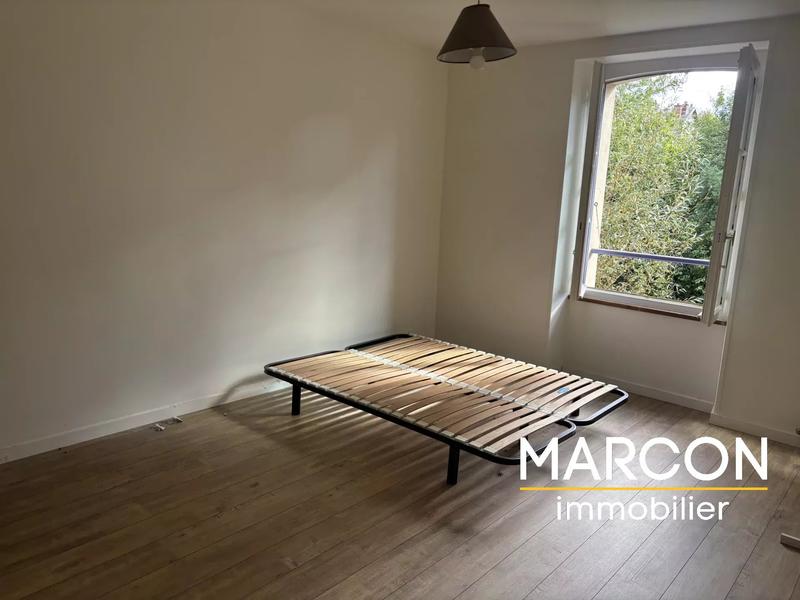 Maison de village - 302 m² - 15 pièces