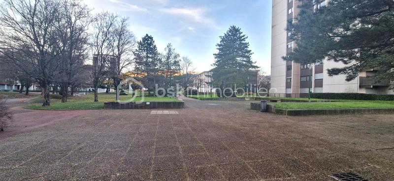 Appartement - 104 m² - 4 pièces