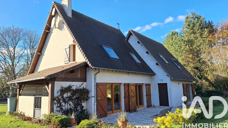 Maison - 186 m² - 8 pièces