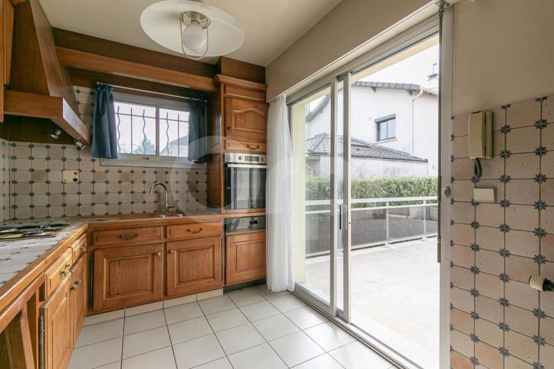 Maison - 140 m² - 5 pièces