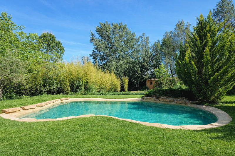 Maison - 200 m² - 7 pièces