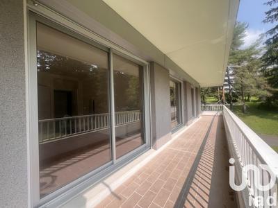 Appartement - 102 m² - 4 pièces