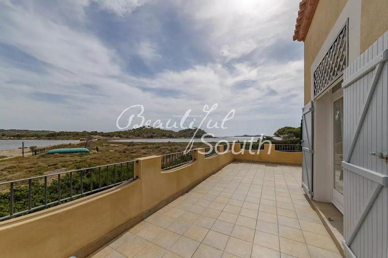 Maison - 253 m² - 7 pièces