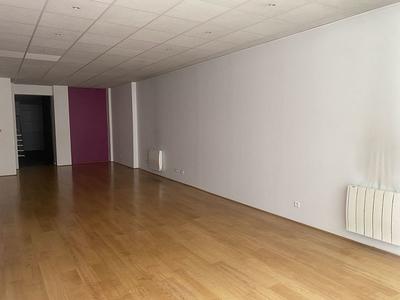 Bureau - 73 m² - 2 pièces