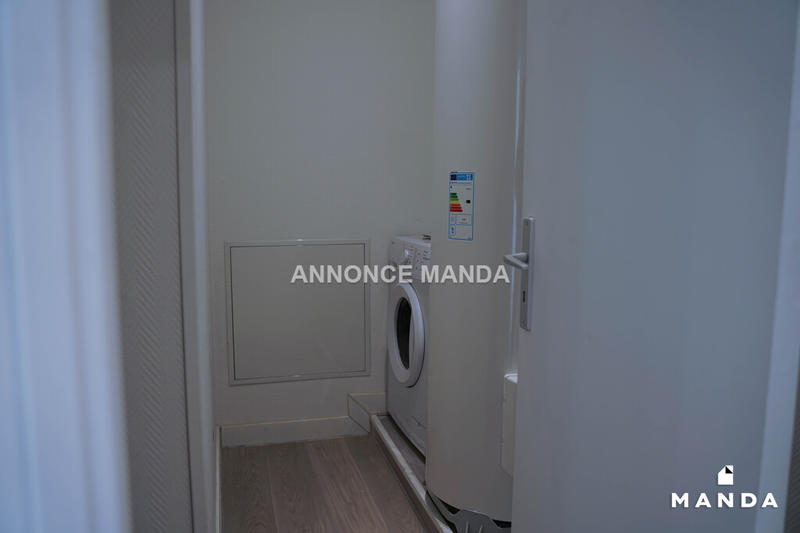 Chambre - 10 m² - 7 pièces