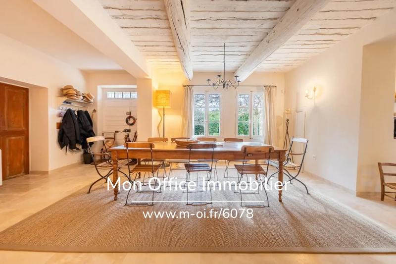 Maison - 255 m² - 10 pièces