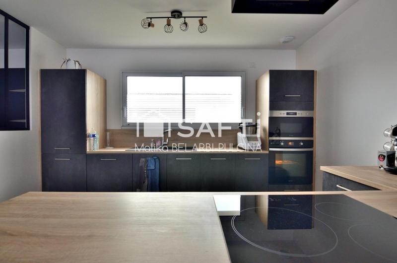 Maison - 98 m² - 4 pièces