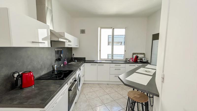 Appartement - 77 m² - 3 pièces