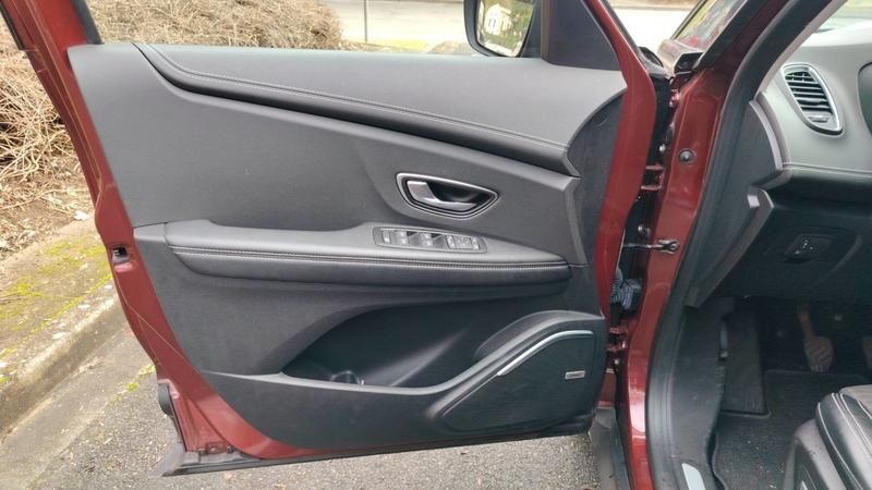 Renault Scénic Grand 1.7 Blue dCi 150 Business Intens - 7 places