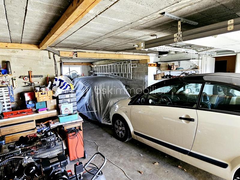 Maison traditionnelle - 125 m² - 5 pièces