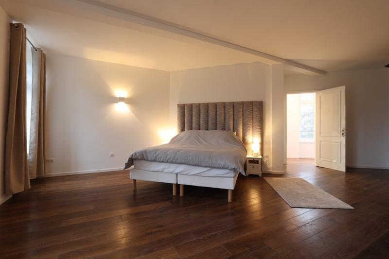 Château - 537 m² - 14 pièces