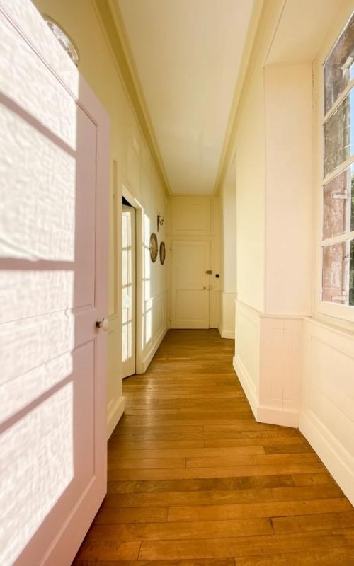 Maison - 350 m² - 8 pièces