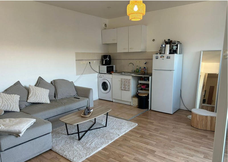 Studio - 30 m² - 1 pièce