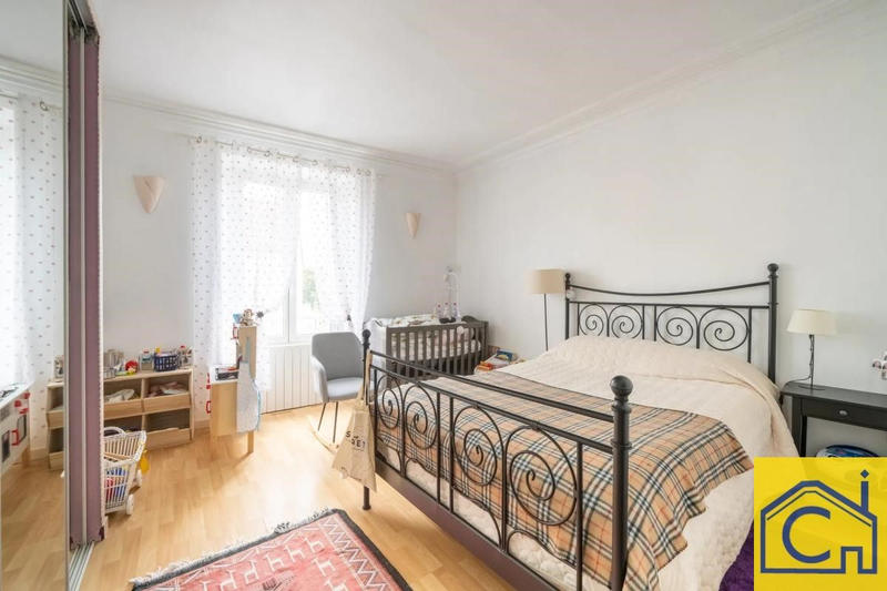 Maison - 176 m² - 5 pièces