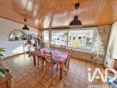 Maison - 169 m² - 7 pièces