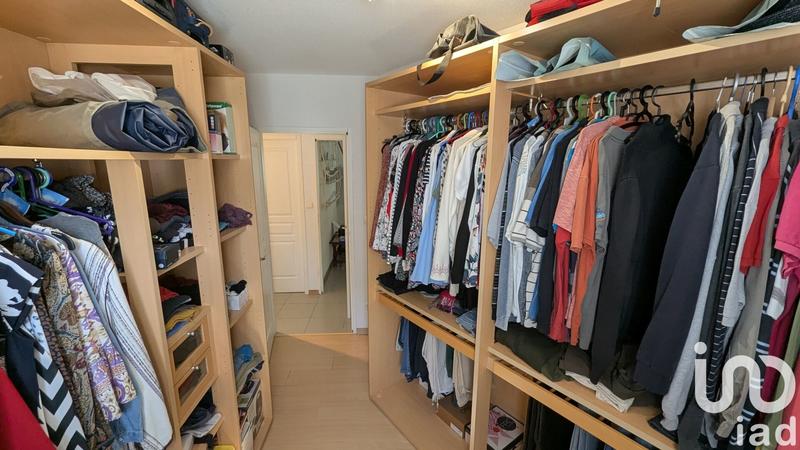 Maison - 250 m² - 8 pièces