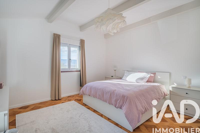 Maison - 234 m² - 5 pièces