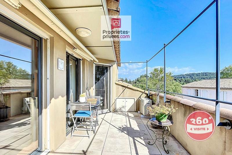 Appartement - 75 m² - 3 pièces