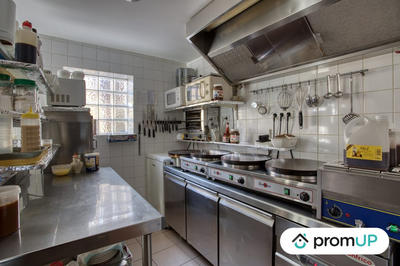 Local d'activités - 141 m² - 5 pièces