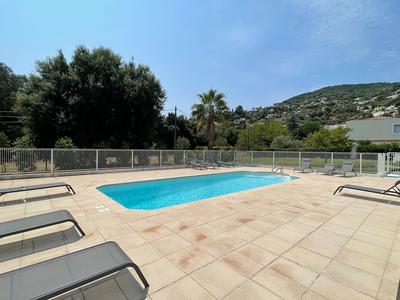 Appartement - 89 m² - 4 pièces