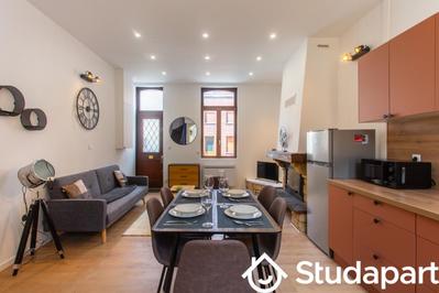 Chambre - 9 m² - 1 pièce