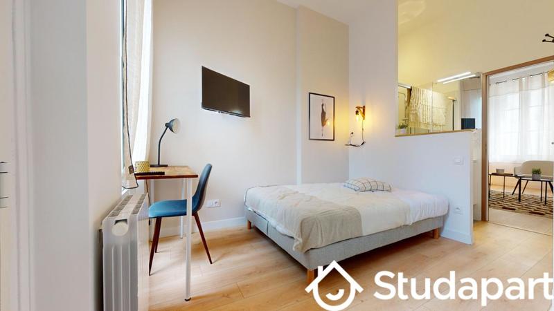 Chambre - 11 m² - 1 pièce