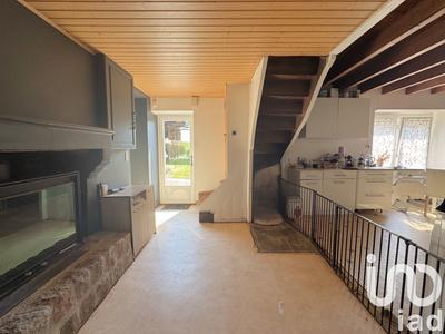 Maison - 95 m² - 5 pièces