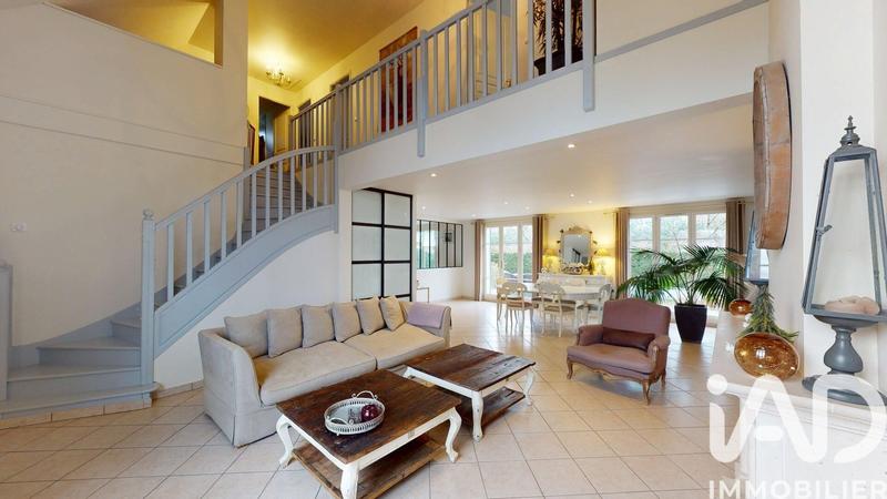 Maison - 150 m² - 6 pièces