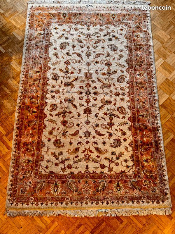 Tapis d'iran d'origine fait main