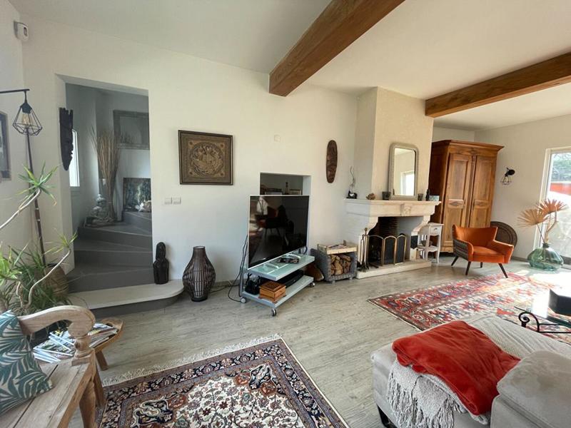 Maison - 180 m² - 6 pièces