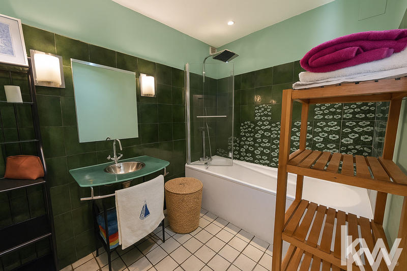 Appartement - 176 m² - 6 pièces