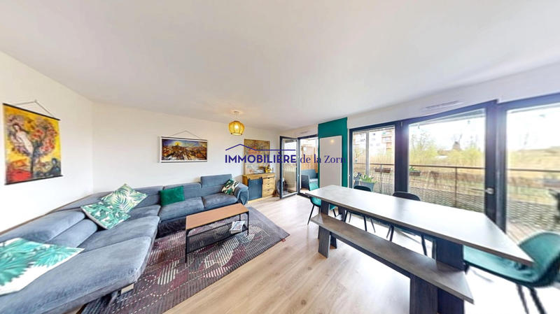 Appartement - 80 m² - 4 pièces