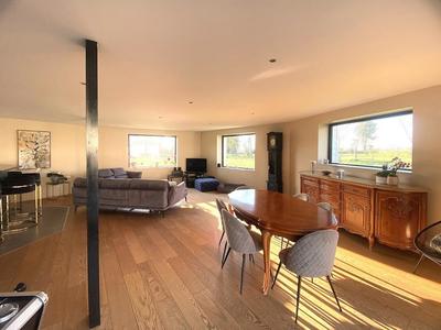 Propriété - 470 m² - 7 pièces