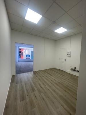 Local commercial - 65 m² - 2 pièces