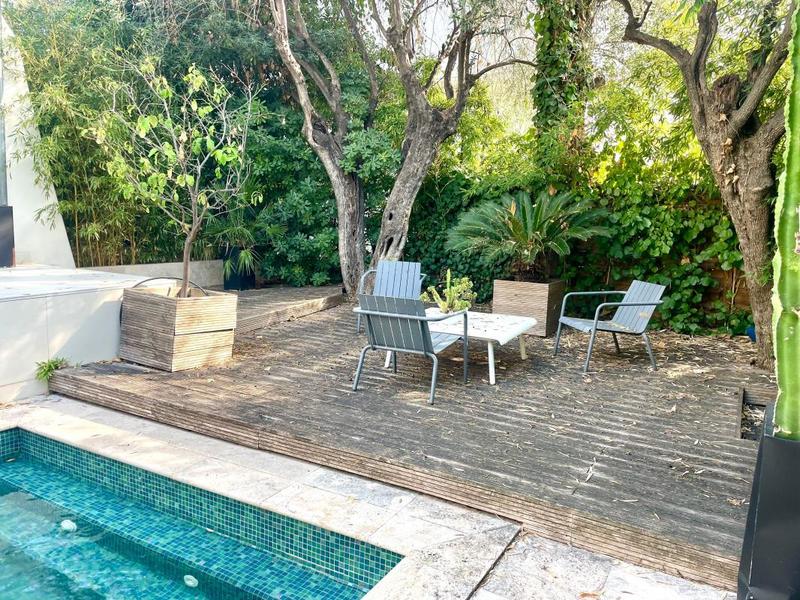 Maison d'architecte - 300 m² - 6 pièces