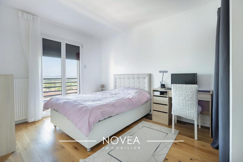 Maison contemporaine - 177 m² - 6 pièces