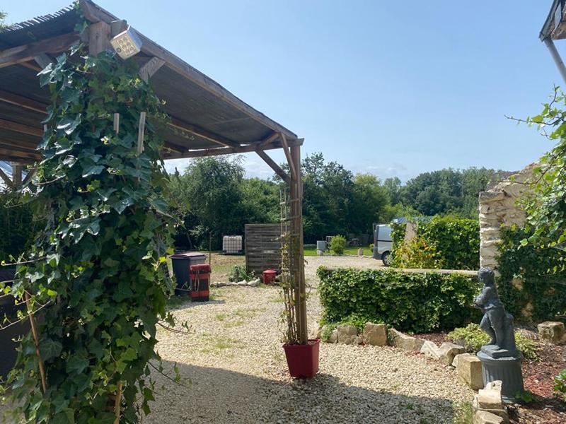 Propriété - 180 m² - 6 pièces