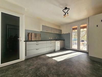Maison - 159 m² - 2 pièces