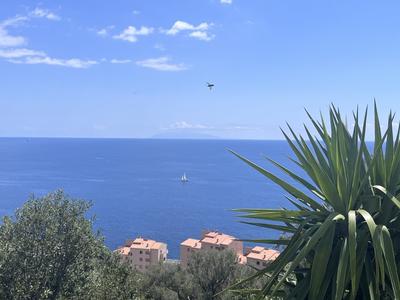 Appartement - 94 m² - 4 pièces